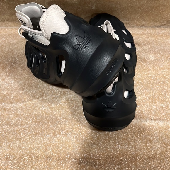 Adidas AdiFOAM Q Originals Shoes - Picture 3 of 5